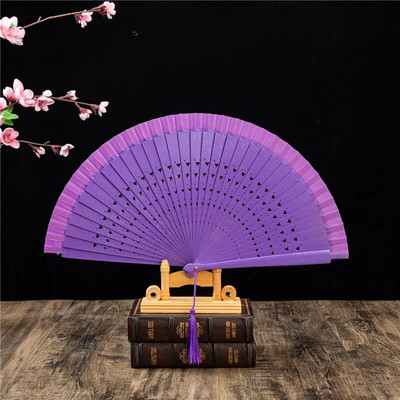 Spanyol fa összecsukható ventilátor tiszta színű üreges faragott legyező bordák táncoló legyező női ajándék otthon nappali dekoráció piros fehér sárga ventilátor