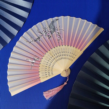 Сгъваем вентилатор в китайски ретро стил Копринен ръчен вентилатор Сгъваем декоративни сгъваеми вентилатори в бамбукова рамка за жени Сватбено парти