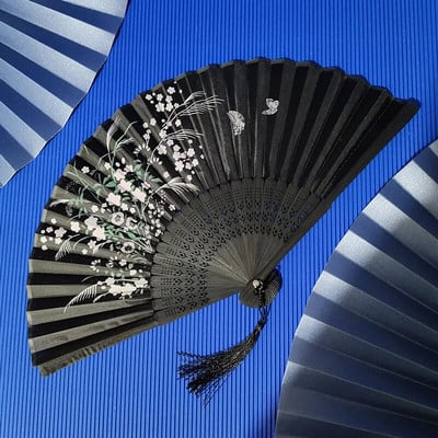 Kínai vintage stílusú összecsukható ventilátor selyem kézi ventilátor összecsukható bambusz keretes dekoratív összecsukható ventilátorok női esküvőknek