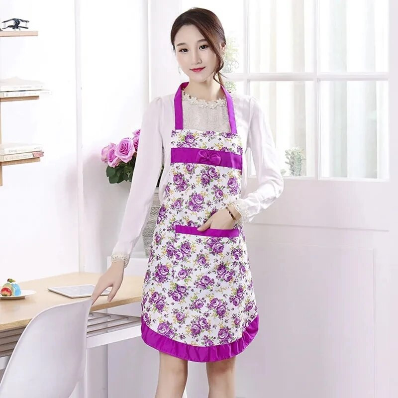 1 db rózsaszegésű kötény