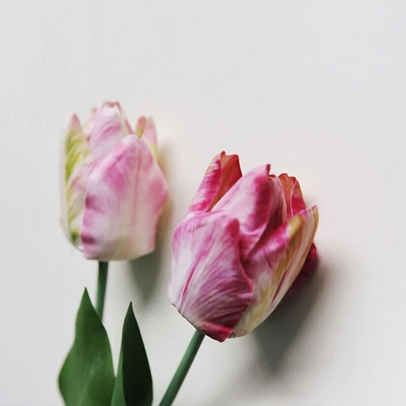 1 db FORRÓ mesterséges tulipánvirág Real Touch otthoni mesterséges selyem virágok otthoni esküvői dekorációhoz flores mesterséges