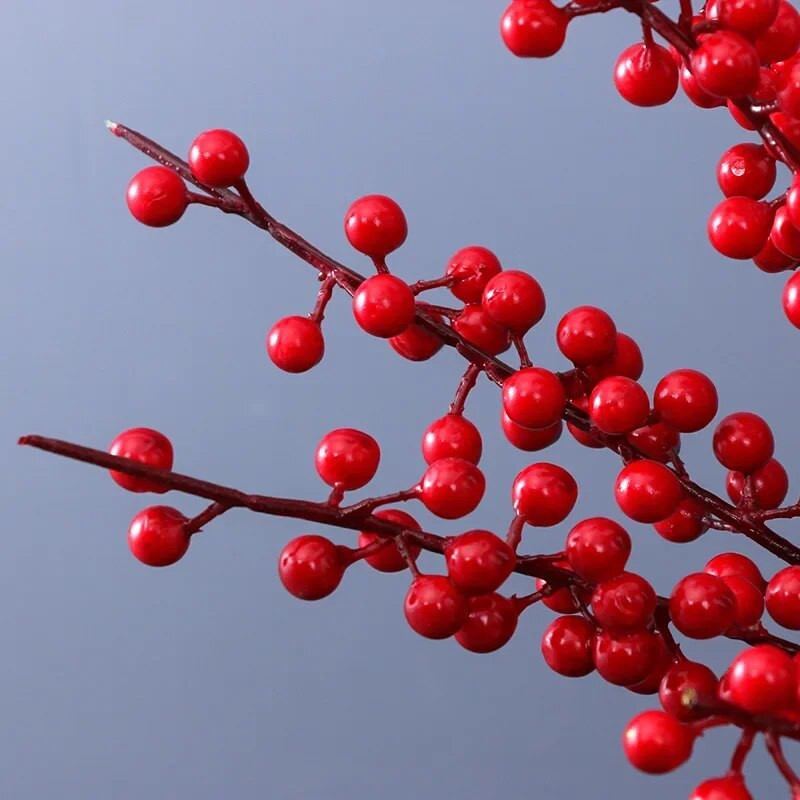 Mesterséges gyümölcs: magyalgyümölcs, hosszú szár, nagy ág, piros gyümölcs, karácsonyi bogyó, lakberendezési virág, mesterséges növény