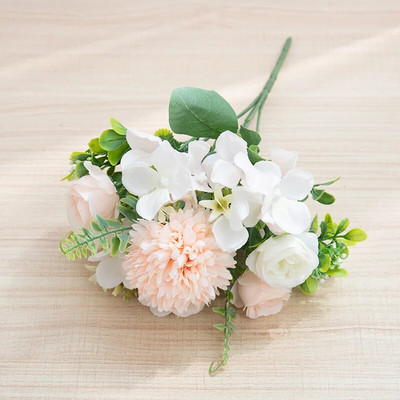 Umjetne bijele ruže Cvijeće Biljke za vazu Vjenčanje Dekoracija kućne sobe Poklon za Valentinovo Lažni svileni buket Stol za zabavu