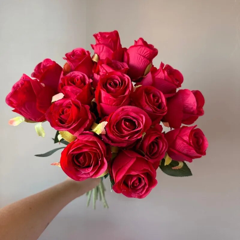 10db Műselyem rózsa művirágok lakberendezési kiegészítők hamis rózsák csokor Esküvői dekoráció party asztal virág dísz