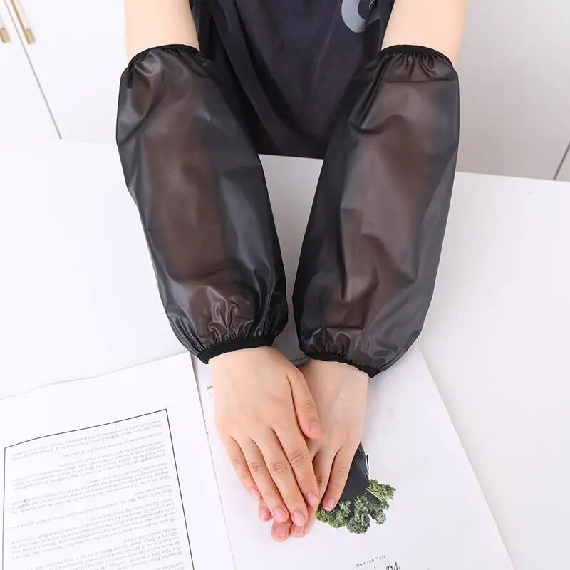 Nauja, apsauganti nuo užsiteršimo, atspari vandeniui ir purvinam darbui viešbučio specialios dilimui atsparios mados rankovės, skirtos maisto gaminimui