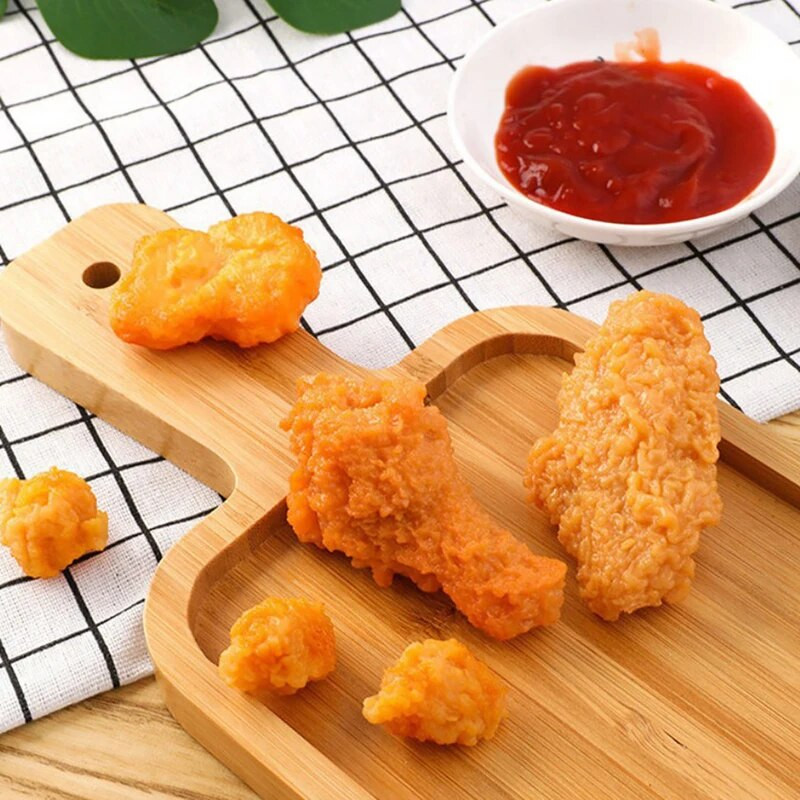 Simulacija pilećih krilaca Rekviziti lažne hrane Kuhinjski pileći bataci Model grumena