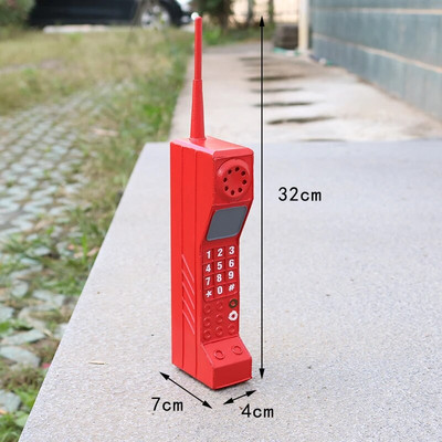 Ρετρό ρετρό προσομοίωση των μενταγιόν μοντέλων κινητών τηλεφώνων της δεκαετίας του 1960 Παλιομοδίτικο στούντιο λήψη βίντεο με κοστούμια κινέζικου στιλ