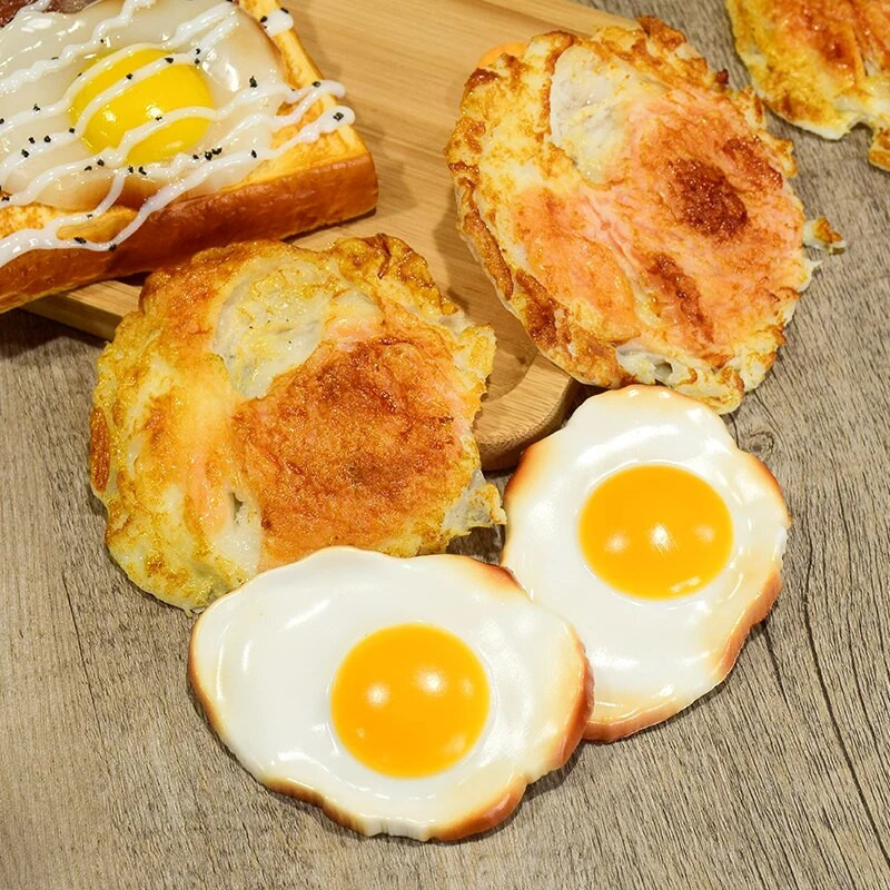 Ekrano rekvizitai derinami su papuošalais fotografuoti, keptas kiaušinis, keptas kiaušinis, „pasidaryk pats“ ramen makaronų priedai, naujo modelio maistas