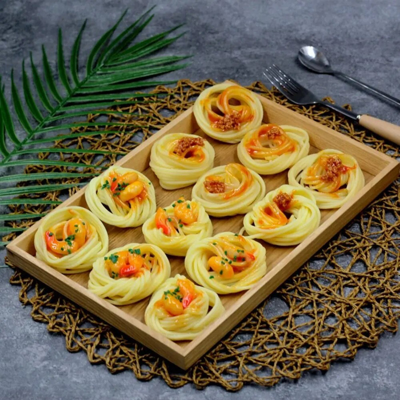 Изкуствена храна Симулирана юфка Декоративен хранителен модел Фалшива храна Форма на паста за фотореквизити Домашен декор Детски играчки за игра