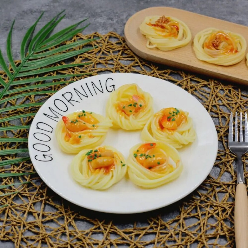 Изкуствена храна Симулирана юфка Декоративен хранителен модел Фалшива храна Форма на паста за фотореквизити Домашен декор Детски играчки за игра