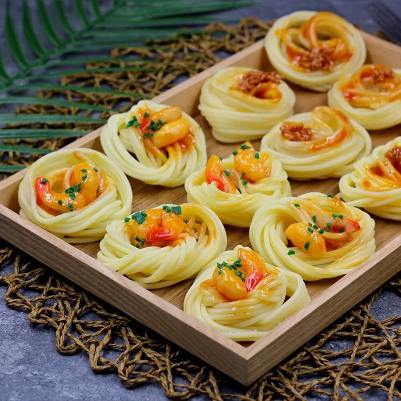 Изкуствена храна Симулирана юфка Декоративен хранителен модел Фалшива храна Форма на паста за фотореквизити Домашен декор Детски играчки за игра