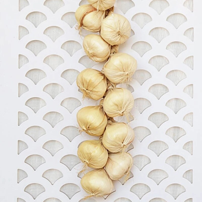 Kunstliku küüslaugu nööri simulatsiooniga võltsitud taimsed eksponaadid kodu magamistoa peokollektsiooni sisekujunduseks