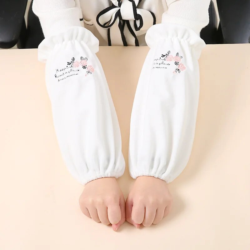 Korėjietiškos naujos moteriškos ilgos rankovės, siuvinėtos rožinės spalvos raštu, apsaugančios nuo užsiteršimo pliušiniu audiniu su rankovėmis namų biuro moteriškos rankovės LC498