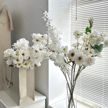 Λευκά Τεχνητά Λουλούδια με Λευκό Θέμα Κεντημένα Μπαλάκια Τριαντάφυλλα Διακόσμηση Αίθουσας Γάμου Floral Arrangement Road Guide Flowers