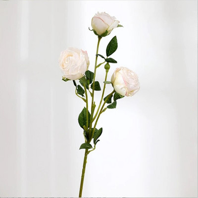 Valged kunstlilled valge teemaga Tikitud pallroosid Pulmasaali kaunistus Lilleseade Teejuhililled