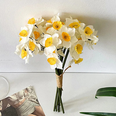 Valged kunstlilled valge teemaga Tikitud pallroosid Pulmasaali kaunistus Lilleseade Teejuhililled