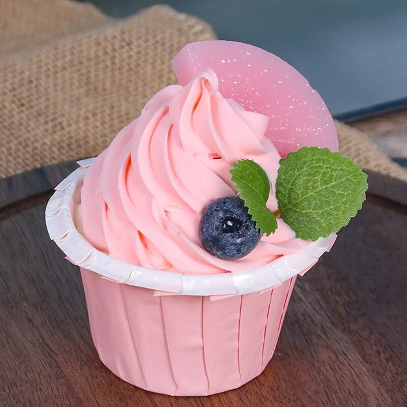 1 tk Kunstlik koogi-leiva magustoit võltsitud toidukaunistusega fotograafia Professionaalse toidu simulatsiooniga koogi mudel Teelaua kaunistus FCYY-031