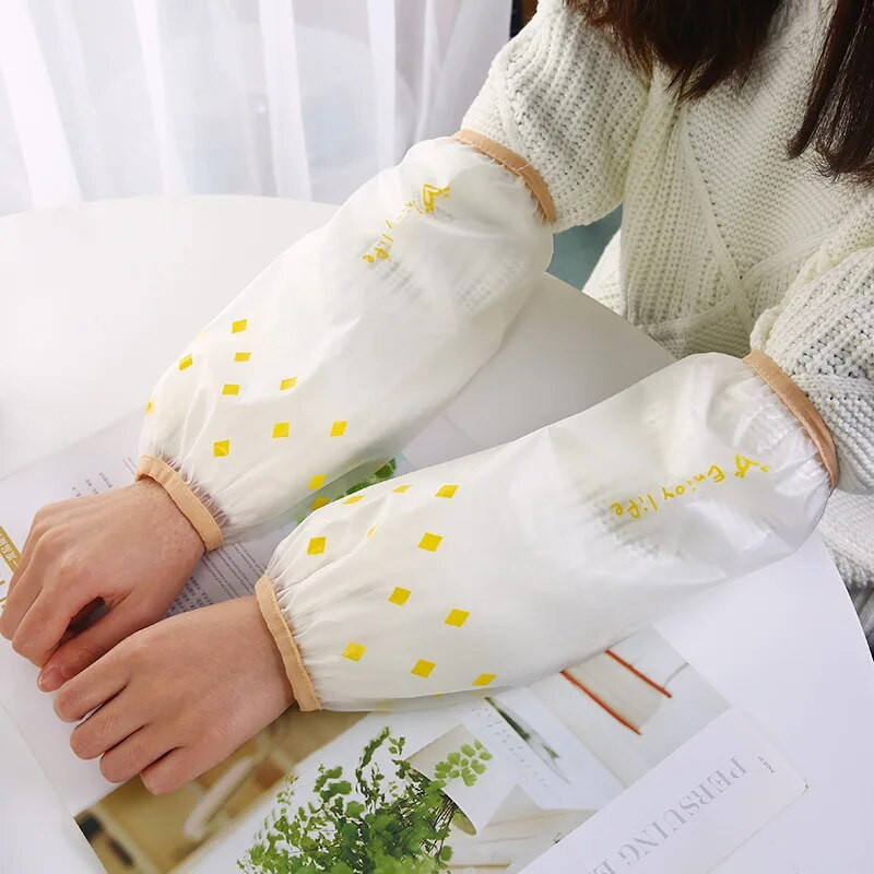 Paprasta vandeniui atspari rankovė, miela rankovė, skirta buitiniam naudojimui, apsauganti nuo užsiteršimo namuose, virtuvės viršutinė rankovė, ilgos rankovės