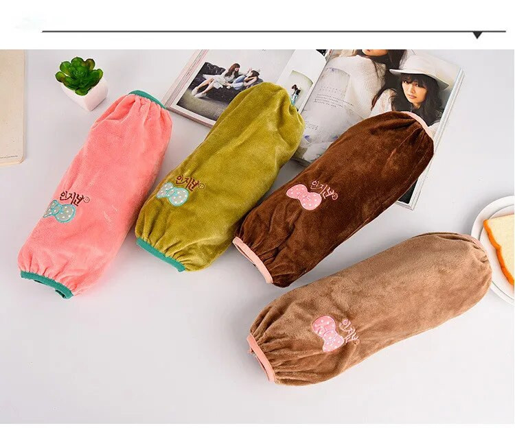 1 Poros žiemos flaneletės animacinių filmų piešinys virtuvėje, apsaugantis nuo užsiteršimo ilgomis rankovėmis, apsaugantis kepimo rankoves ND 016