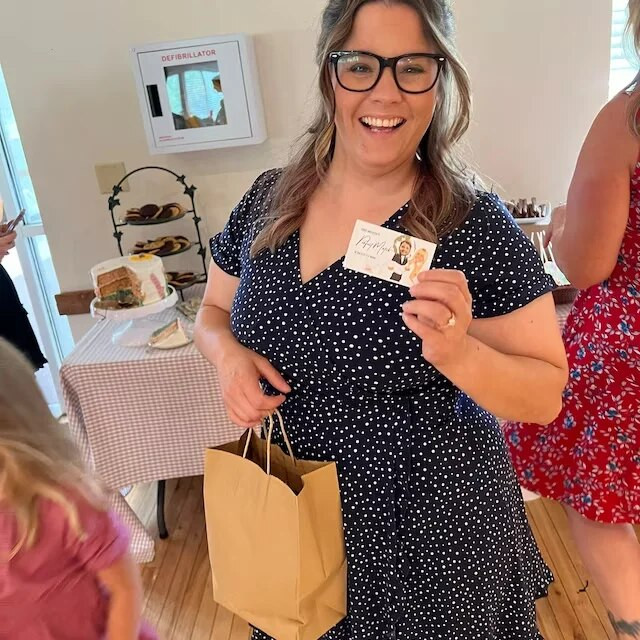 Találd meg a vőlegény esküvői játékok Kinek a vőlegénye kaparja le a kártyát Vicces, híresség menyasszonyi zuhany-ötlet Leánybúcsú