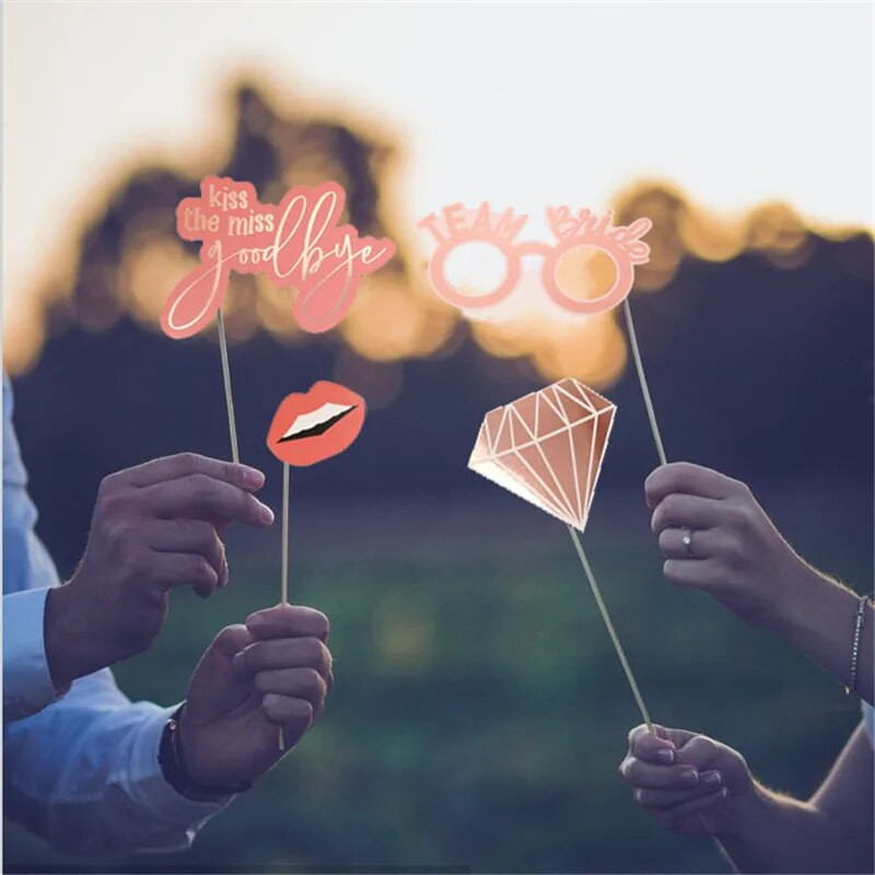 1Pcs Bride To Be Handheld Фоторамки Wedding Party Tribal Bridesmaid Group Bridal Show Hen Party Decoration Supplies