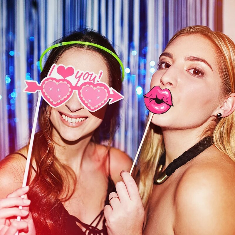 35 бр. Комплект реквизити за фото кабина за Свети Валентин Творчески Честит празник на Свети Валентин Парти, ръчен фотореквизит Сватбена декорация Photobooth