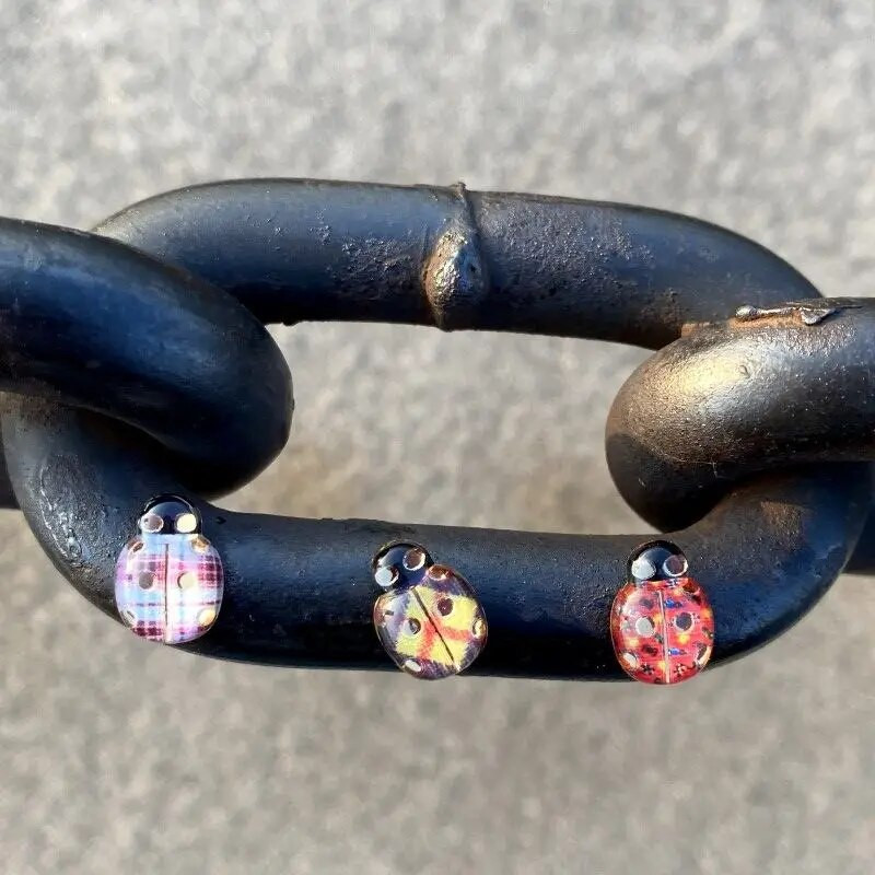 30/100db kevert gyanta katicabogár 9*13mm lapos hátú kézműves díszek gyermekajándék esküvői parti dekoráció barkács ékszer kézműves kellékek