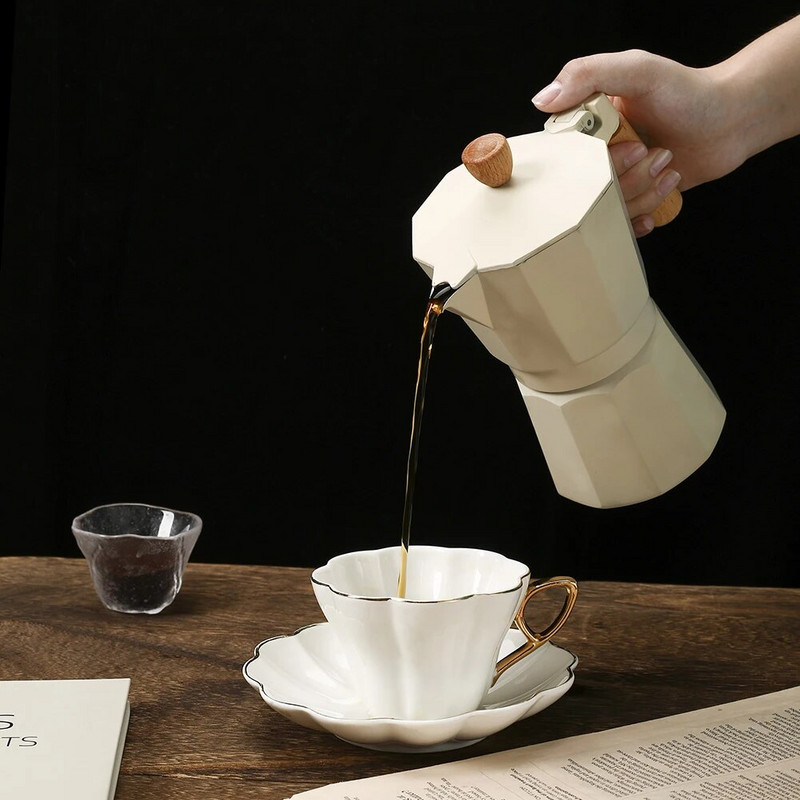 Kavos virimo aparatas Aliuminis Moka Puodas Itališko tipo Espreso Perkolatorius Puodelis Latte Viryklė 150/300ML 3/6 puodelių kavos virimo aparatas