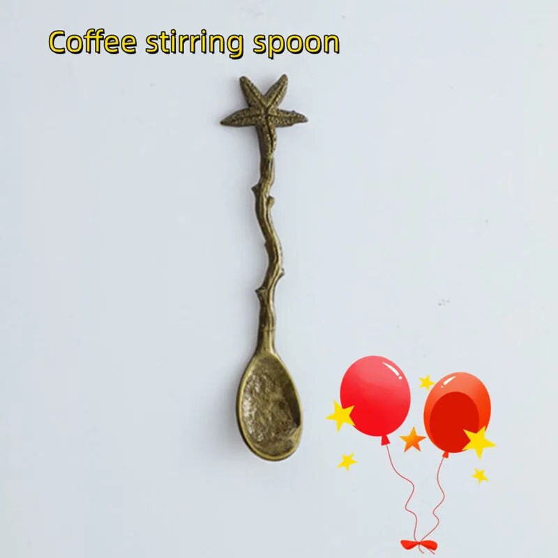 Винтидж лъжица за кафе Цинкова сплав Елегантна издълбана опашка за лъжица Удобно почистване Удобна издръжлива лъжица за кафе в кухнята
