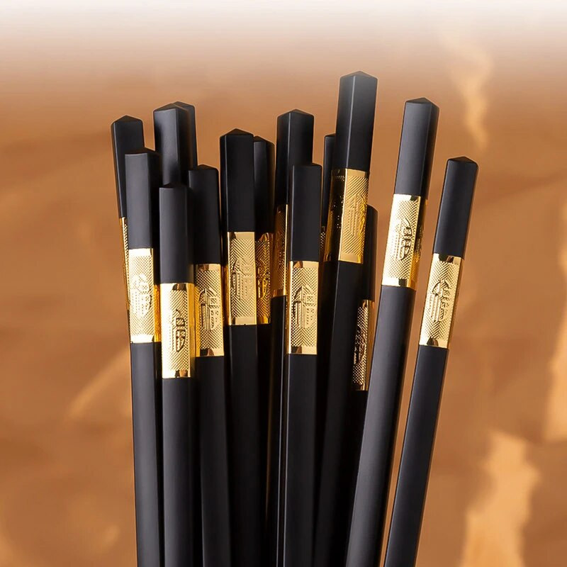 5 poros 24 cm daugkartinio naudojimo lazdelės Sušio lazdelės Neslystančios lazdelės Korėjietiškas japonų maistas Kiniškas medinių lazdelių rinkinys