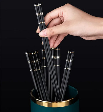1 чифта японски китайски пръчици за многократна употреба Хранителни пръчици за суши Комплект пръчици за многократна употреба Съдове за хранене от метална сплав Family Chopstick