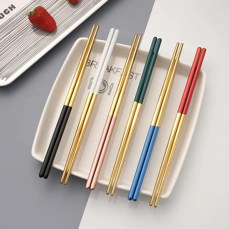 Rozsdamentes acél otthoni kínai pálcika csúszásmentes fém gyorsétterem tészta Sushi pálcika Ramen pálcika Konyhai étkészletek edények