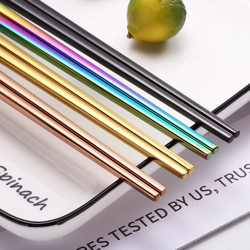 1 ζεύγος τετράγωνα ξυλάκια από ανοξείδωτο ατσάλι αντιολισθητικά μεταλλικά κινέζικα ξυλάκια σούσι Ξυλάκια τροφίμων Επαναχρησιμοποιήσιμα επιτραπέζια σκεύη Εργαλείο κουζίνας