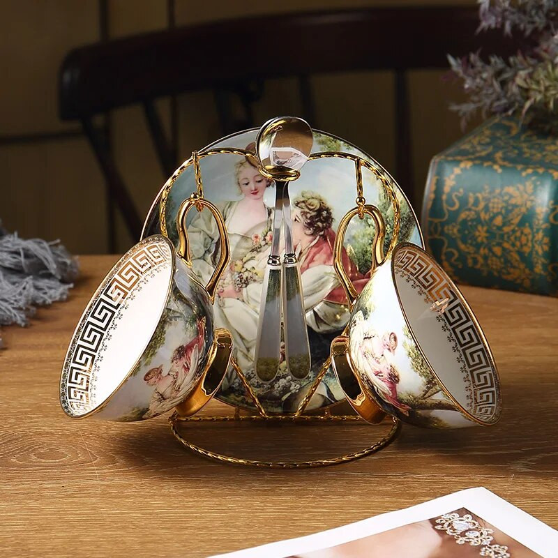 Retro Imperial Europos kavos puodelių rinkinys Porcelianiniai arbatos rinkiniai Prabangūs Dovanų Bone China Keraminiai Kavinės Vestuvių Papuošimo Gėrimai