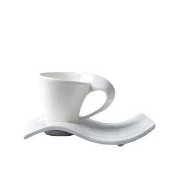 Бяла порцеланова чаша за кафе Творчески вълнообразни чаши за следобеден чай Чаши за мляко Керамична чаша за еспресо Декорация на дома Нова