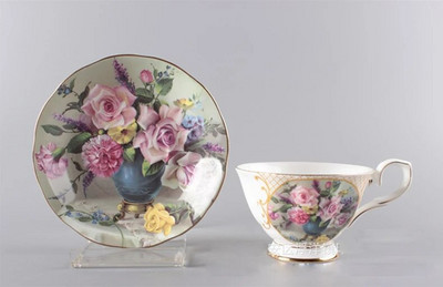 Amerikietiško stiliaus dažytas Bone China arbatos puodelio rinkinys Biuro prabangus keraminis kavos puodelis Pastoracinės gėlės porcelianinis puodelis Kavinė Gėrimų dovana Dovana