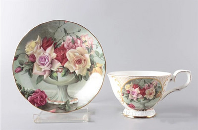 Amerikietiško stiliaus dažytas Bone China arbatos puodelio rinkinys Biuro prabangus keraminis kavos puodelis Pastoracinės gėlės porcelianinis puodelis Kavinė Gėrimų dovana Dovana