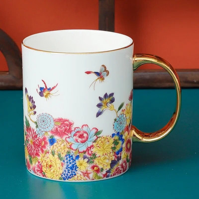 Kiniškas dažytas kaulas Kinijos kavos puodelio lėkštės rinkinys emaliuotas popietės arbatos puodelis su lėkštės šaukštu prabangus keramikinis puodelis vakarėliui