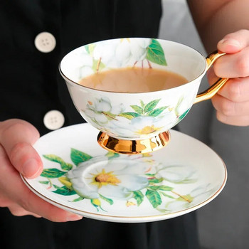 Луксозна чаша за кафе от костен порцелан с лъжичка за чинийка Чаша за чай от британски порцелан, рисувано цвете, птица, керамична чаша за кафе, съдове и прибори, подарък