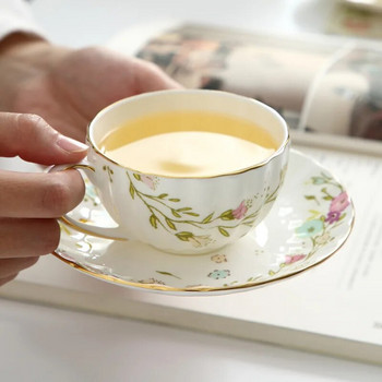 Най-висок клас порцеланова чаша за кафе и чинийка сервиз за кафе от костен порцелан мозайка дизайн контур в златисто комплект чаша за чай и чинийка комплект чинийки