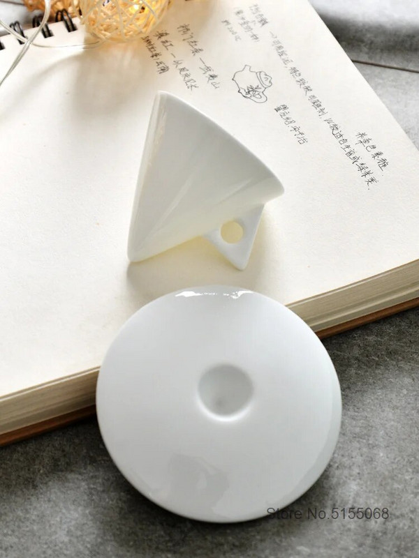 70 ml balto kūgio kavos puodelio ir lėkštutės rinkinys Biuro kavos reikmenų rinkinys Keraminis ESPRESSO stiklinis kapučino puodelis Bone China Demitasse arbatos puodelis