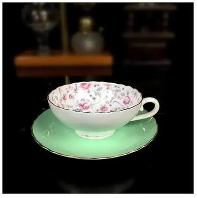 Arany délutáni teáscsésze csészealj készlet Kávéscsésze teáskanna készlet Teatálca koszorúslány ajándék