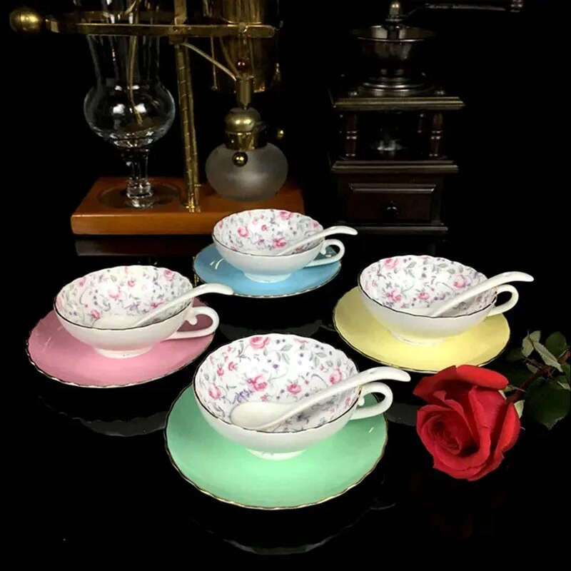 Arany délutáni teáscsésze csészealj készlet Kávéscsésze teáskanna készlet Teatálca koszorúslány ajándék