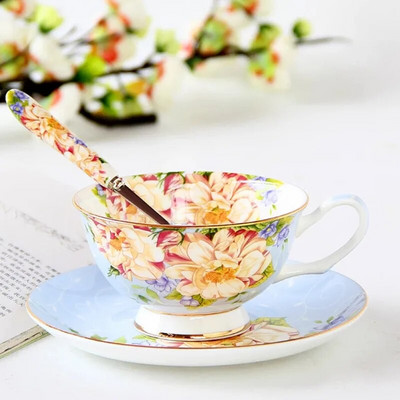 Britų stiliaus Bone China kavos puodelis ir lėkštės rinkinys su šaukštu, porcelianiniai keramikiniai kavos indai, gėlių arbatos puodelis su padėklu, mada