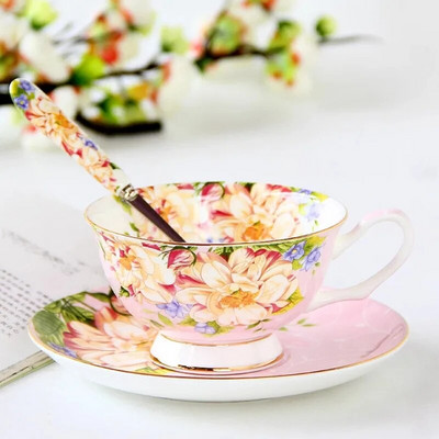 Britų stiliaus Bone China kavos puodelis ir lėkštės rinkinys su šaukštu, porcelianiniai keramikiniai kavos indai, gėlių arbatos puodelis su padėklu, mada