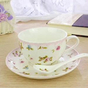 Puodeliai ir lėkštės Keramikinė kava Pusryčiai Pienas Arbatos Puodelių Rinkinys Su Šaukštu ir Disku Virtuvės Gėrimų Indai Vestuvių Dovanos 200ml