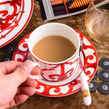 Висококачествен костен Китай Китайска червена чаша за кафе Керамичен чай Чаша за черен чай Съд Животно Настолен комплект Подаръци за сватба и домакинство