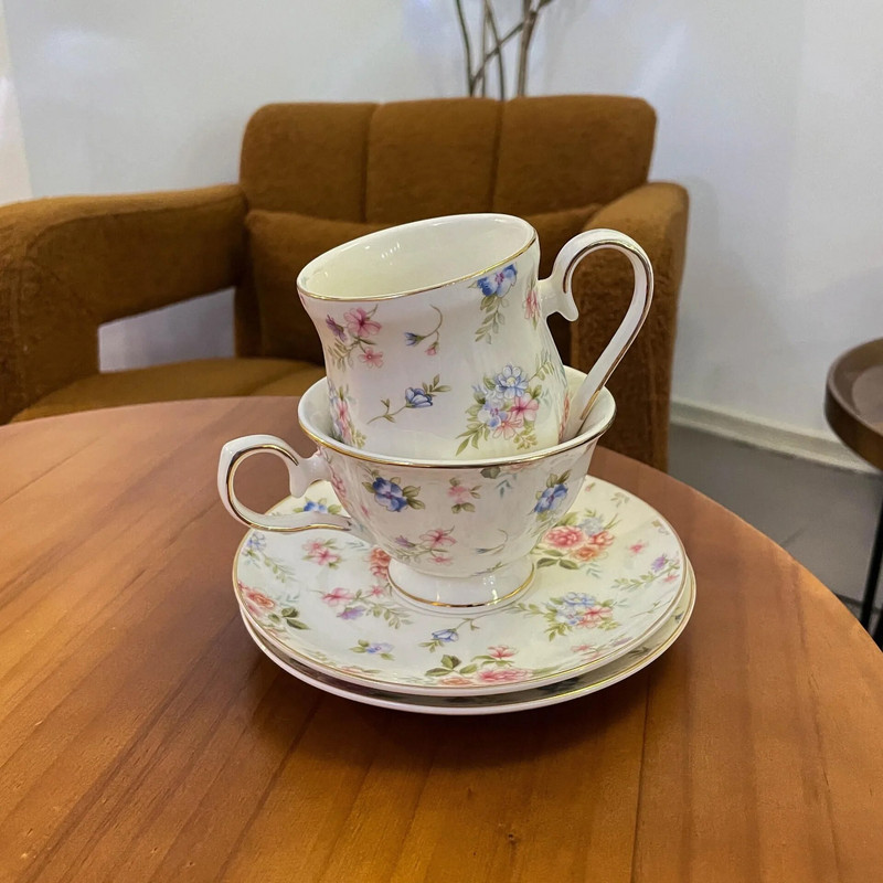 Старинна британска фрагментирана чаша за кафе и комплект чинии Европейска чаша за следобеден чай Трансгранична светла луксозна керамична чаша Пном Пен