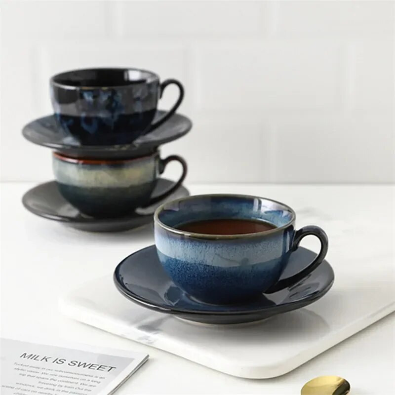 Europska keramička šalica za latte espresso kavu s tanjurićem Porculanska modna glazura za glazuru u pećnici Jednostavno posuđe za piće u domaćinstvu