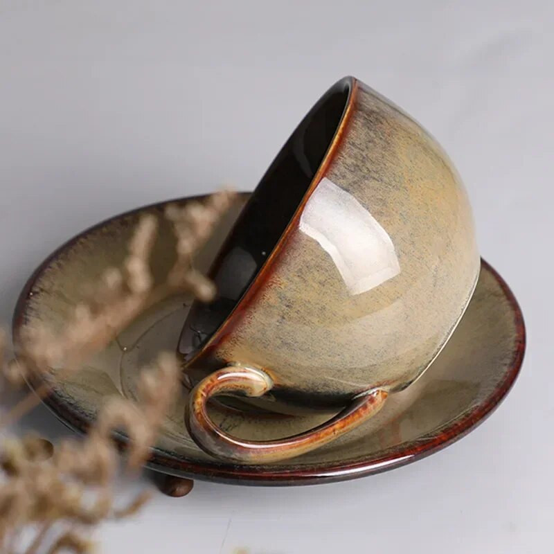 Europska keramička šalica za latte espresso kavu s tanjurićem Porculanska modna glazura za glazuru u pećnici Jednostavno posuđe za piće u domaćinstvu